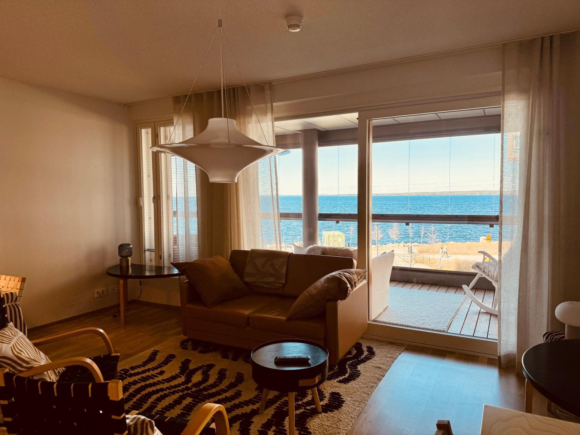 Top, Cozy, Lakeside, Sauna And Free Indoor Parking 坦佩雷 外观 照片